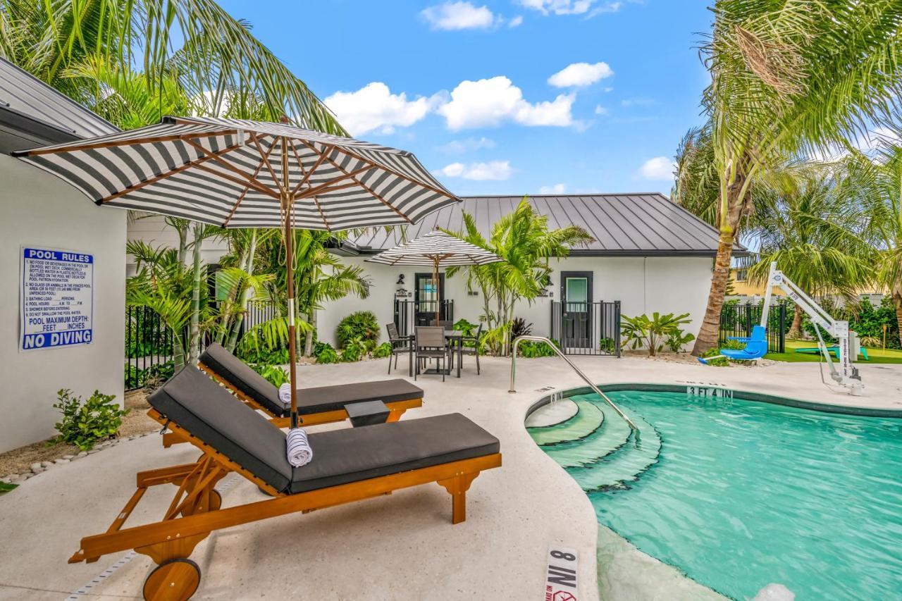 The Retreat At Anna Maria Island Inn برادنتون بيتش المظهر الخارجي الصورة